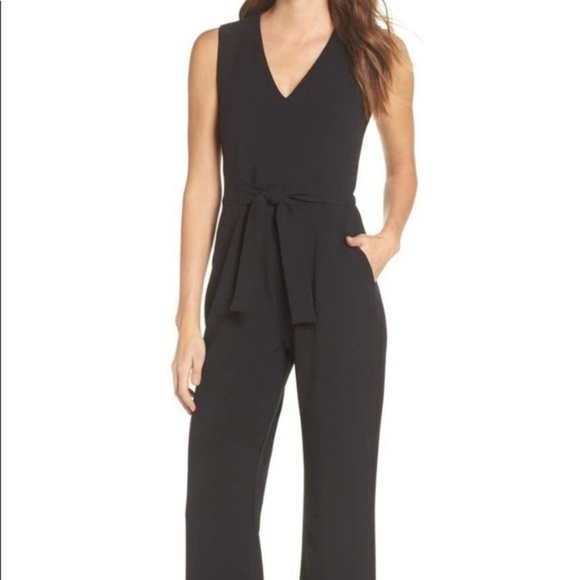 Vince Camuto Jumpsuit v neck  NWT - Picture 2 of 5